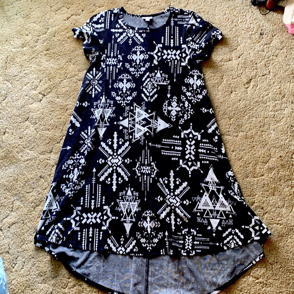 LuLaRoe women’s top/dress size small black and white